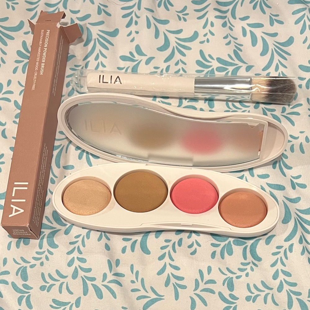 ILIA The Ethereal Baked Face Palette & Precision Powder Brush NEW w/o Box